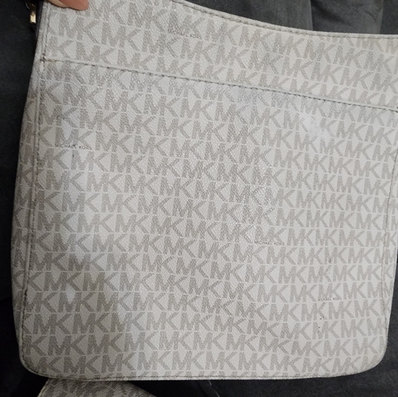 MK - Picture 9 of 13